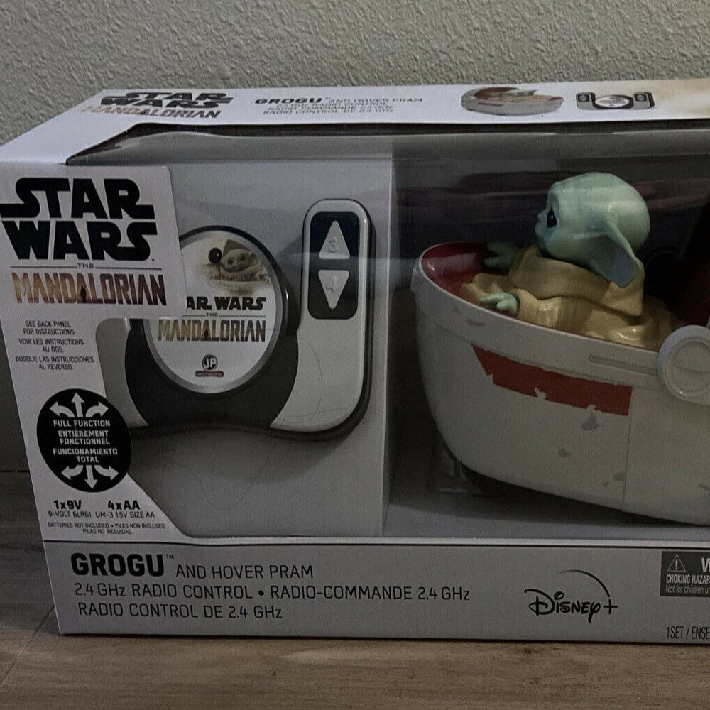 STAR WARS THE MANDALORIAN, GROGU AND HOVER PRAM, BABY YODA, RADIO CONTROL